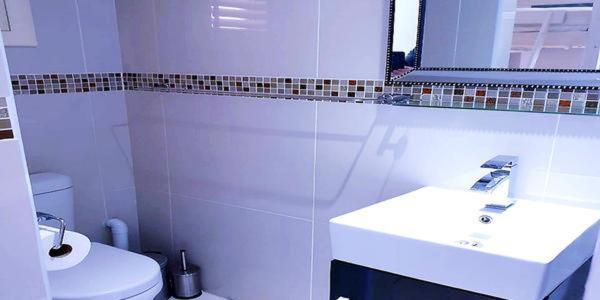 9 Queensview Uvongo Beach Esterno foto