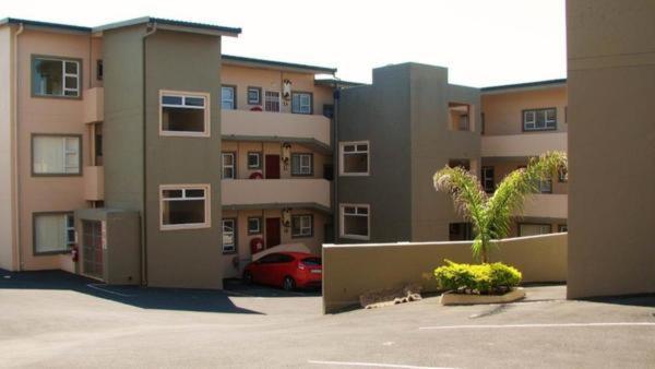 9 Queensview Uvongo Beach Esterno foto