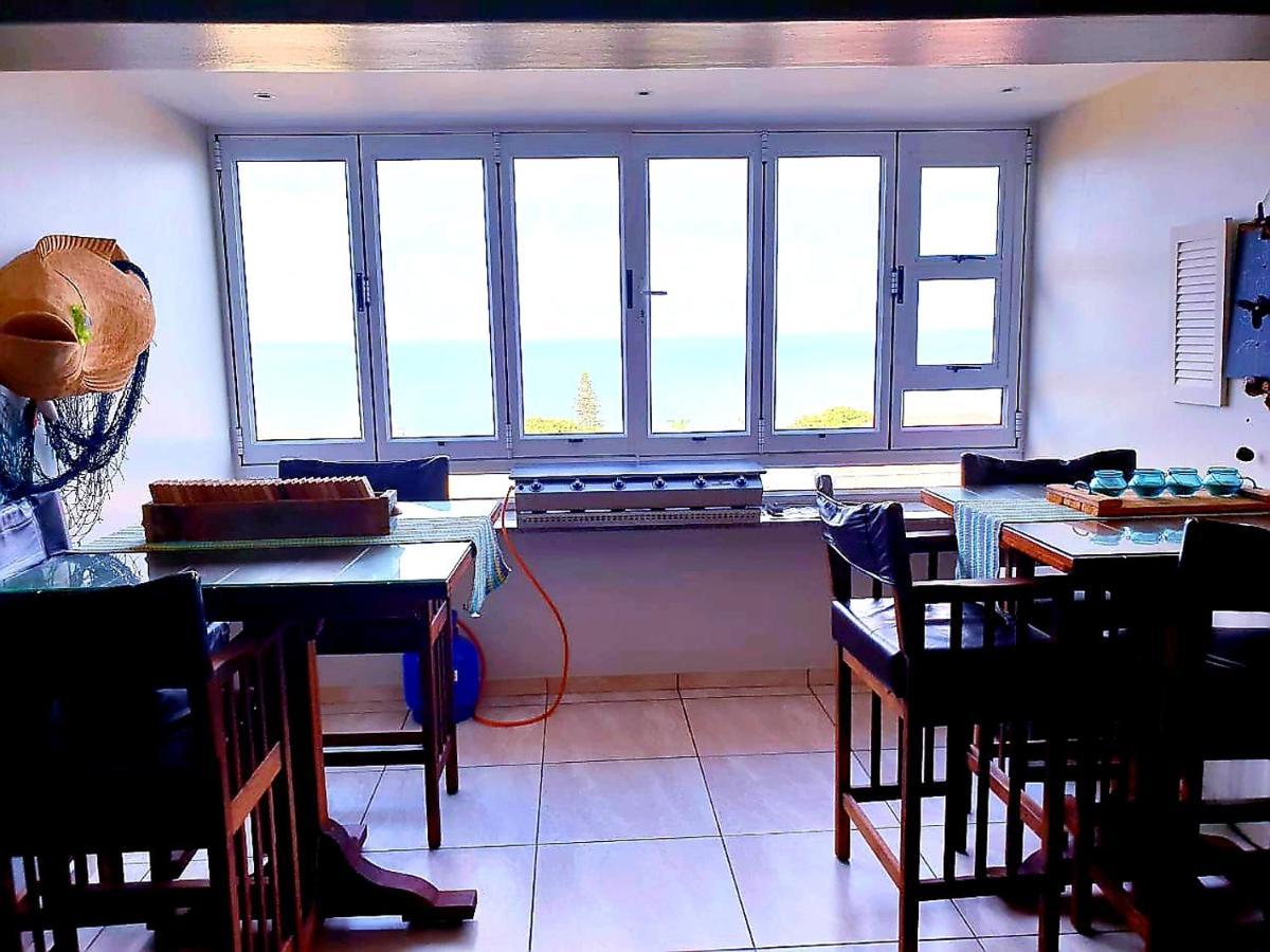 9 Queensview Uvongo Beach Esterno foto