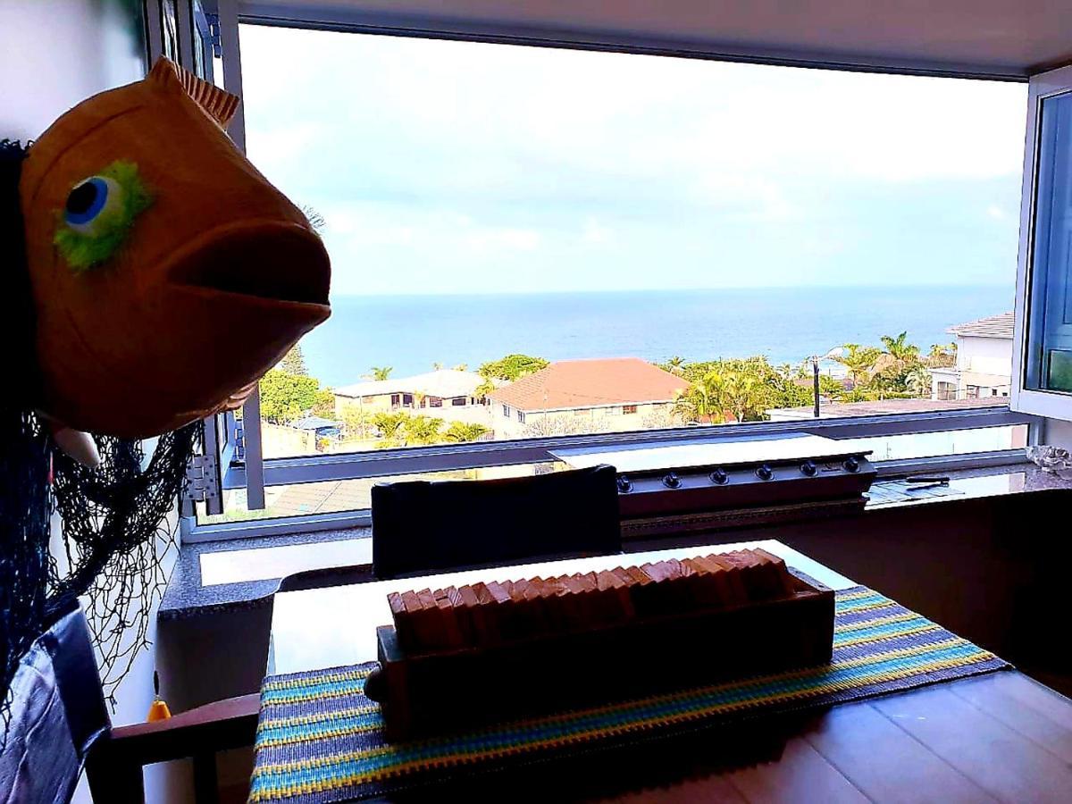 9 Queensview Uvongo Beach Esterno foto