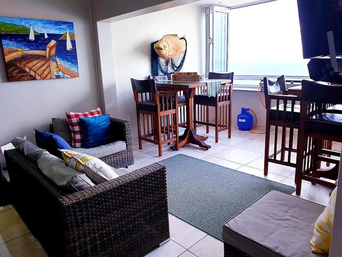 9 Queensview Uvongo Beach Esterno foto